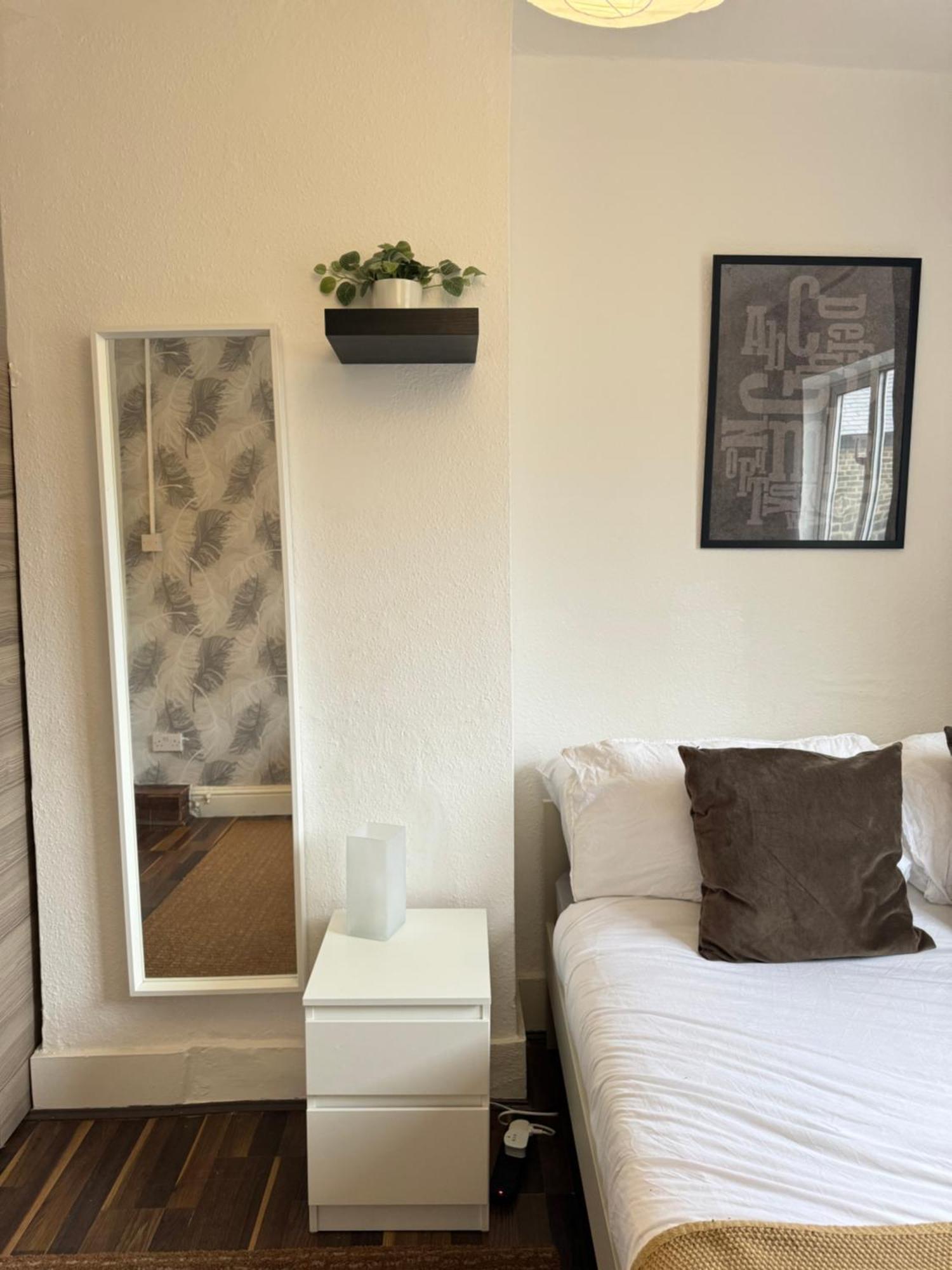 2 Bed Apt Sofa Bed Up To 6 London Exterior foto