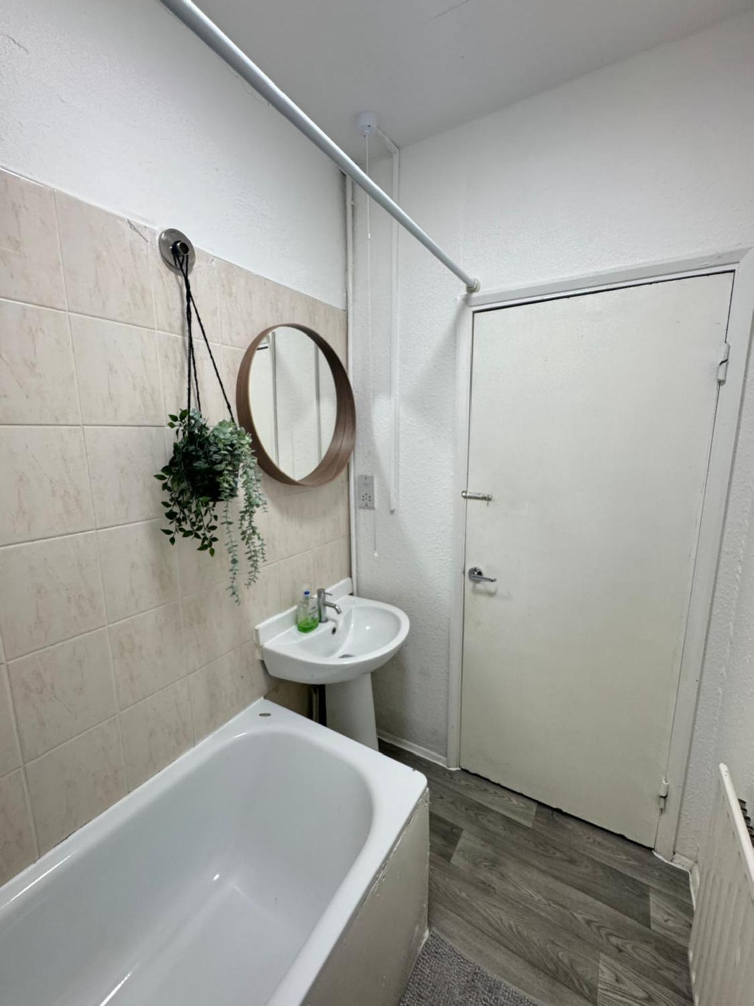 2 Bed Apt Sofa Bed Up To 6 London Exterior foto
