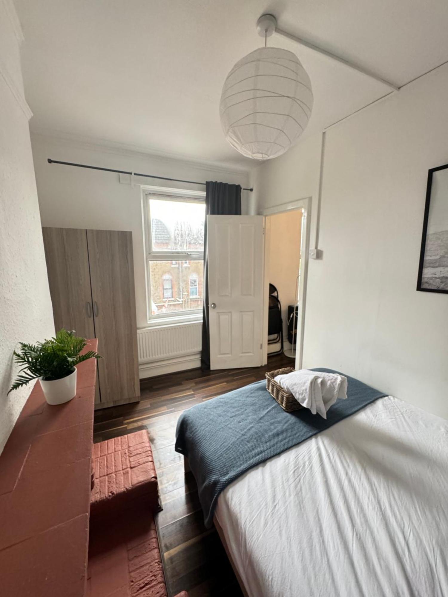 2 Bed Apt Sofa Bed Up To 6 London Exterior foto